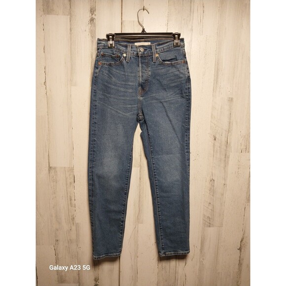 Levi’s Wedgie Straight Jeans Size 27 Medium Wash Button Fly Women’s - Picture 1 of 9